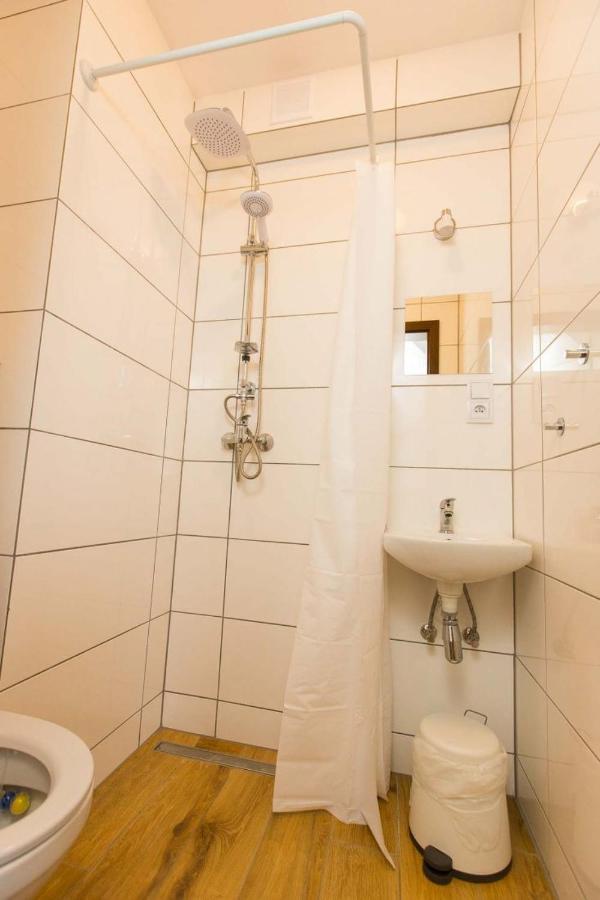 Winnica Anna Noclegi Krosnice Exterior foto