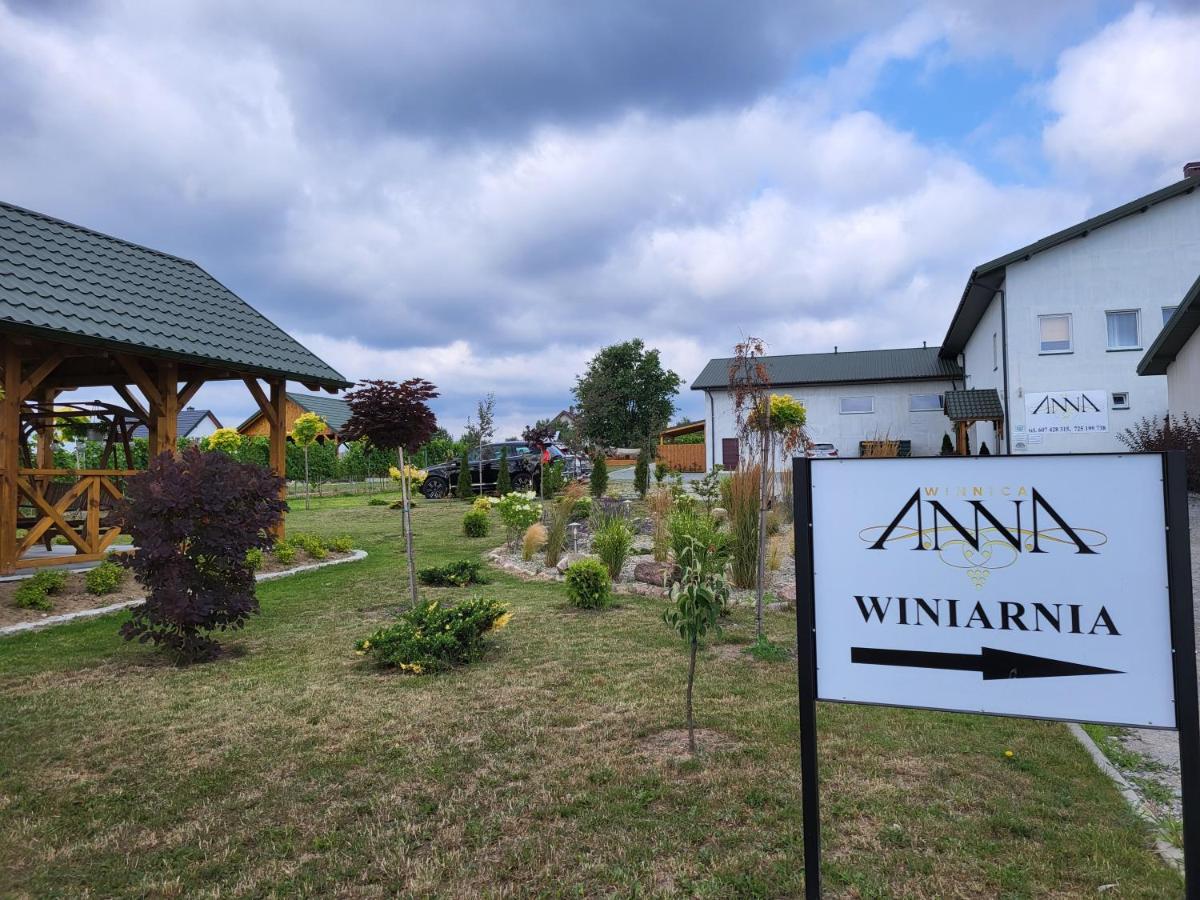 Winnica Anna Noclegi Krosnice Exterior foto